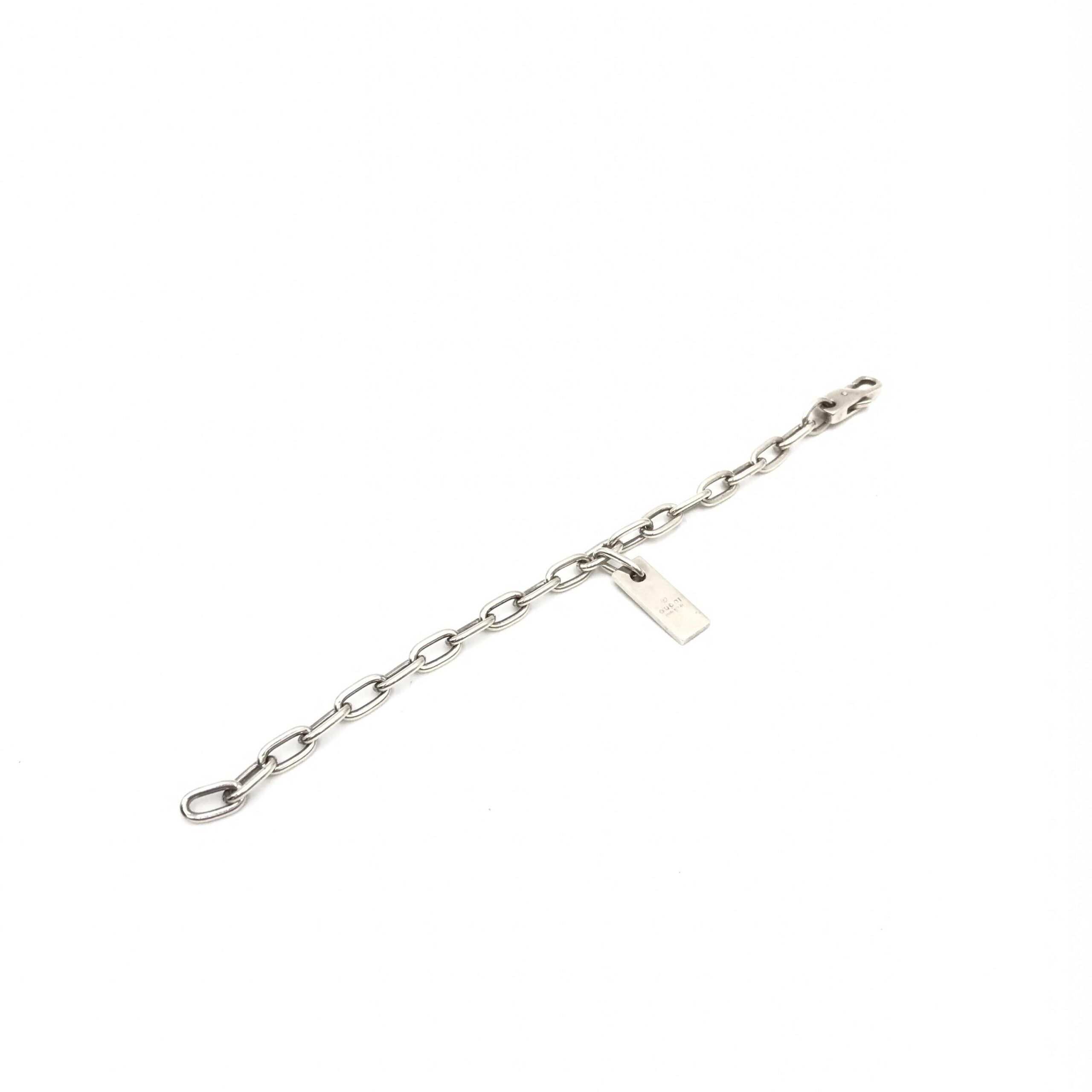 Gucci Sterling Silver Logo Plate Chain Bracelet