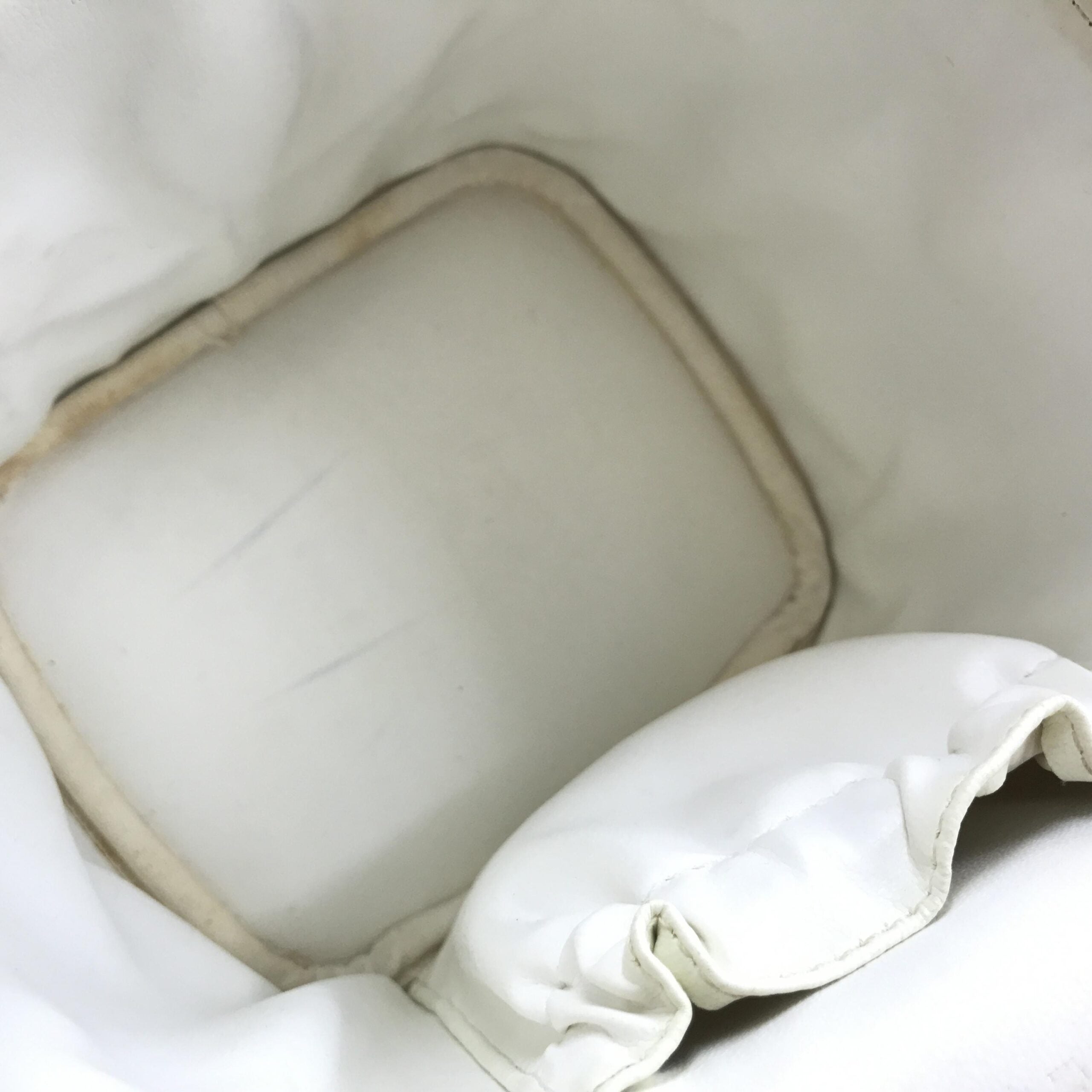 Chanel Pink Caviar Vanity Case With Zipper