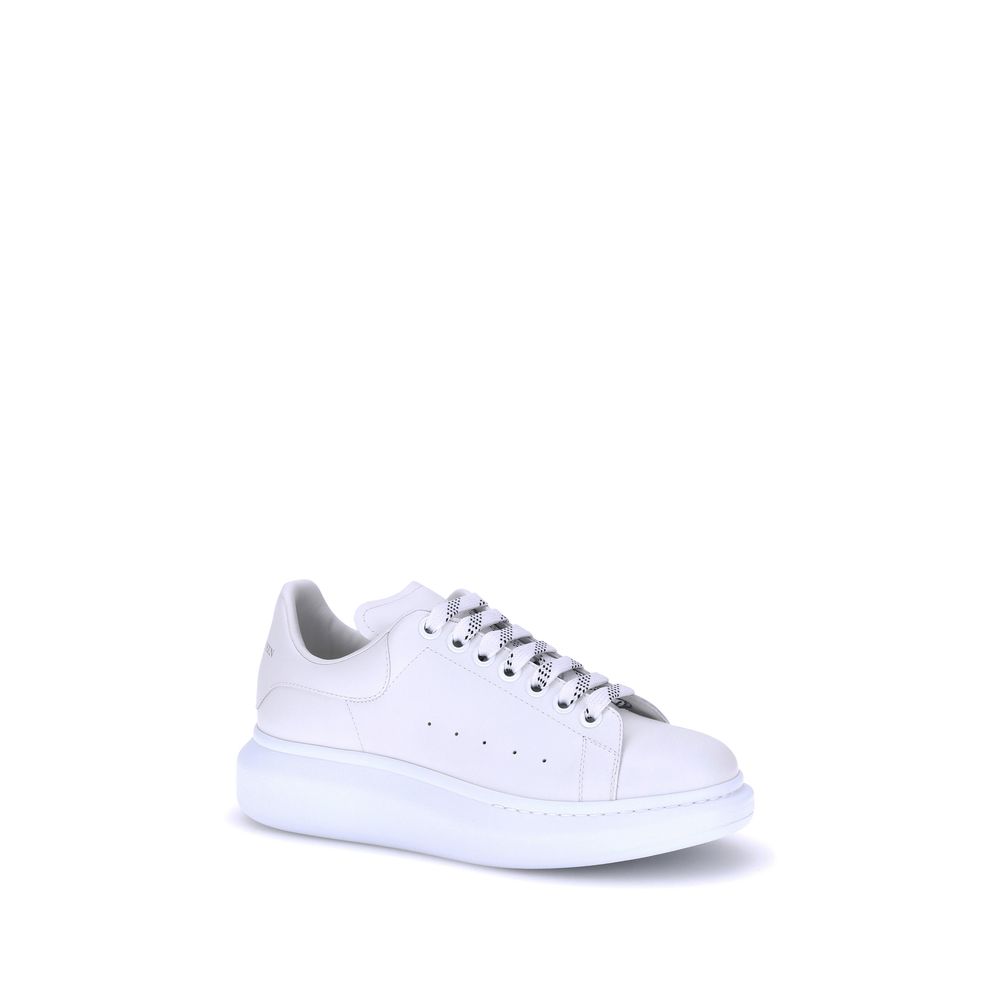 Alexander McQueen White Calf Leather Bos Taurus Platform Sneakers - Luxe Nova
