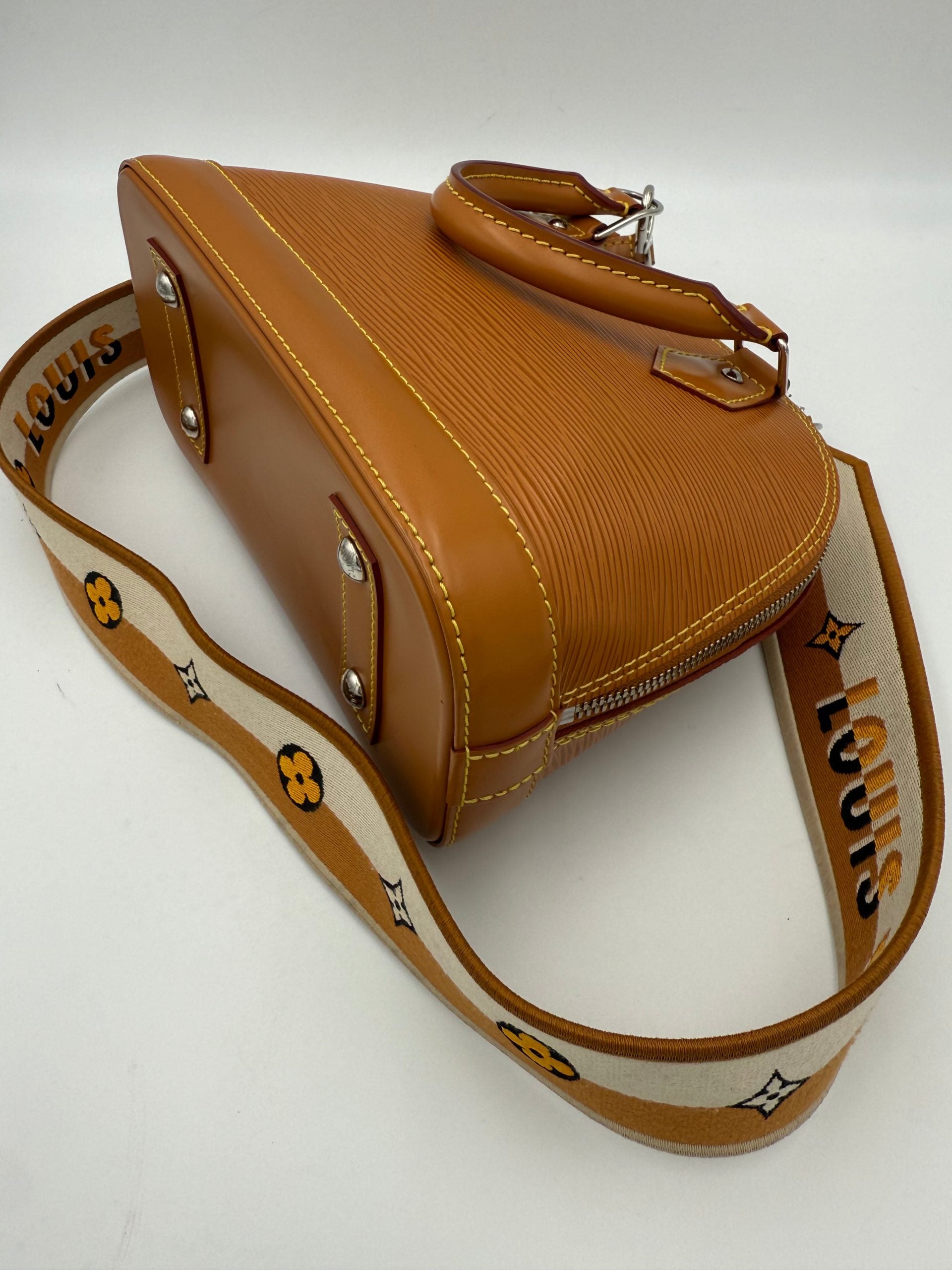 Louis Vuitton LOUIS VUITTON Alma BB EPI Gold Miel Handbag