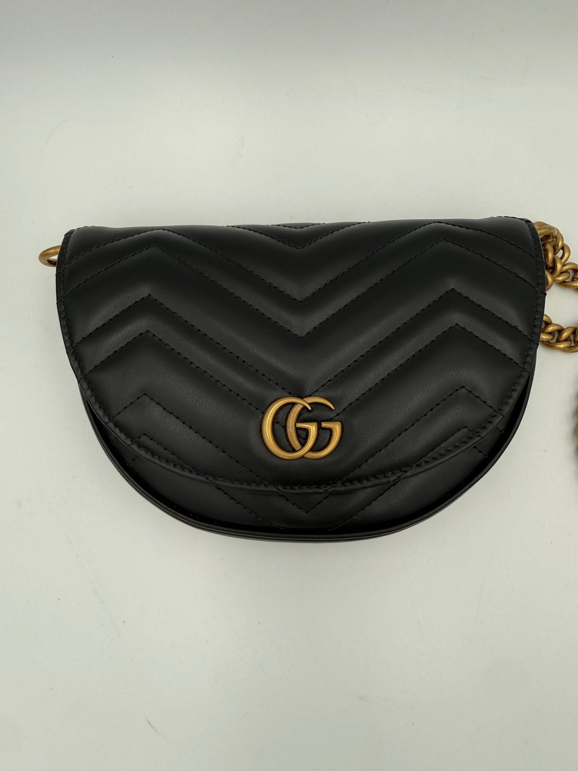 Gucci GUCCI MARMONT Black Shoulder Bag Chain