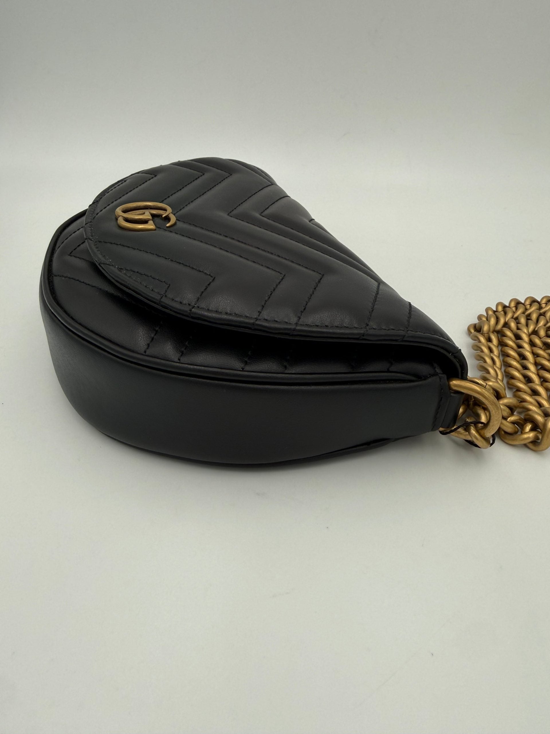 Gucci GUCCI MARMONT Black Shoulder Bag Chain
