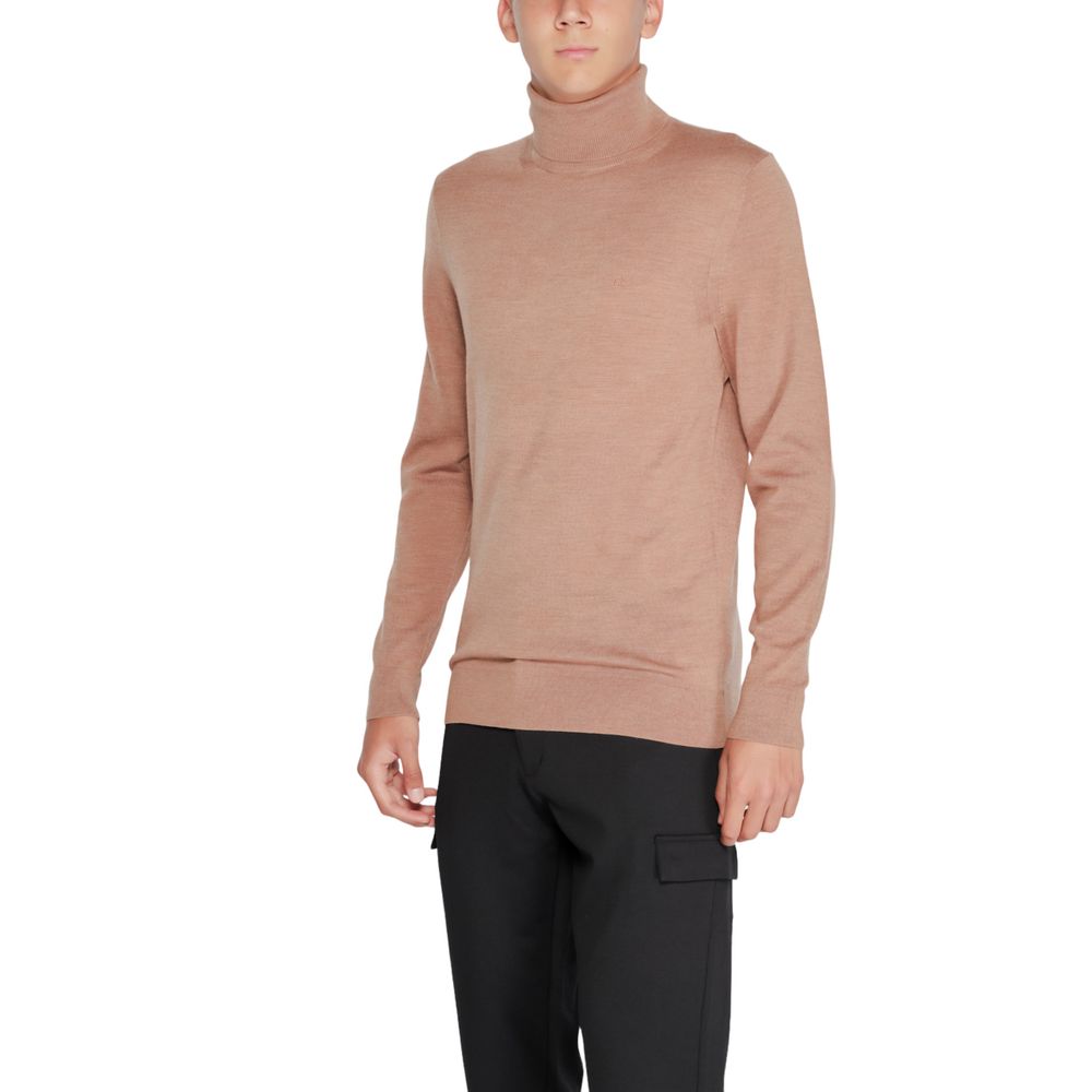 Calvin Klein Beige Wool Turtleneck - Luxe Nova