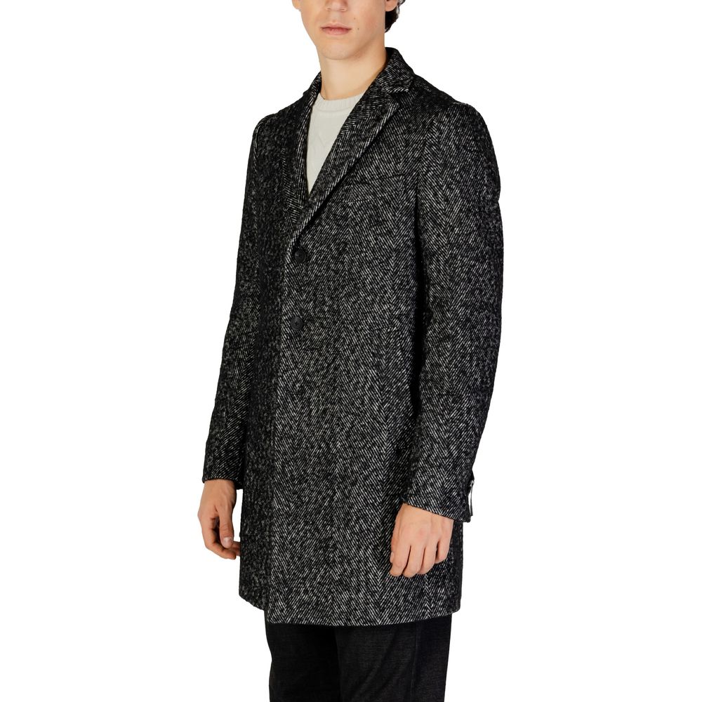 Hamaki-Ho Black Polyester Coat - Luxe Nova