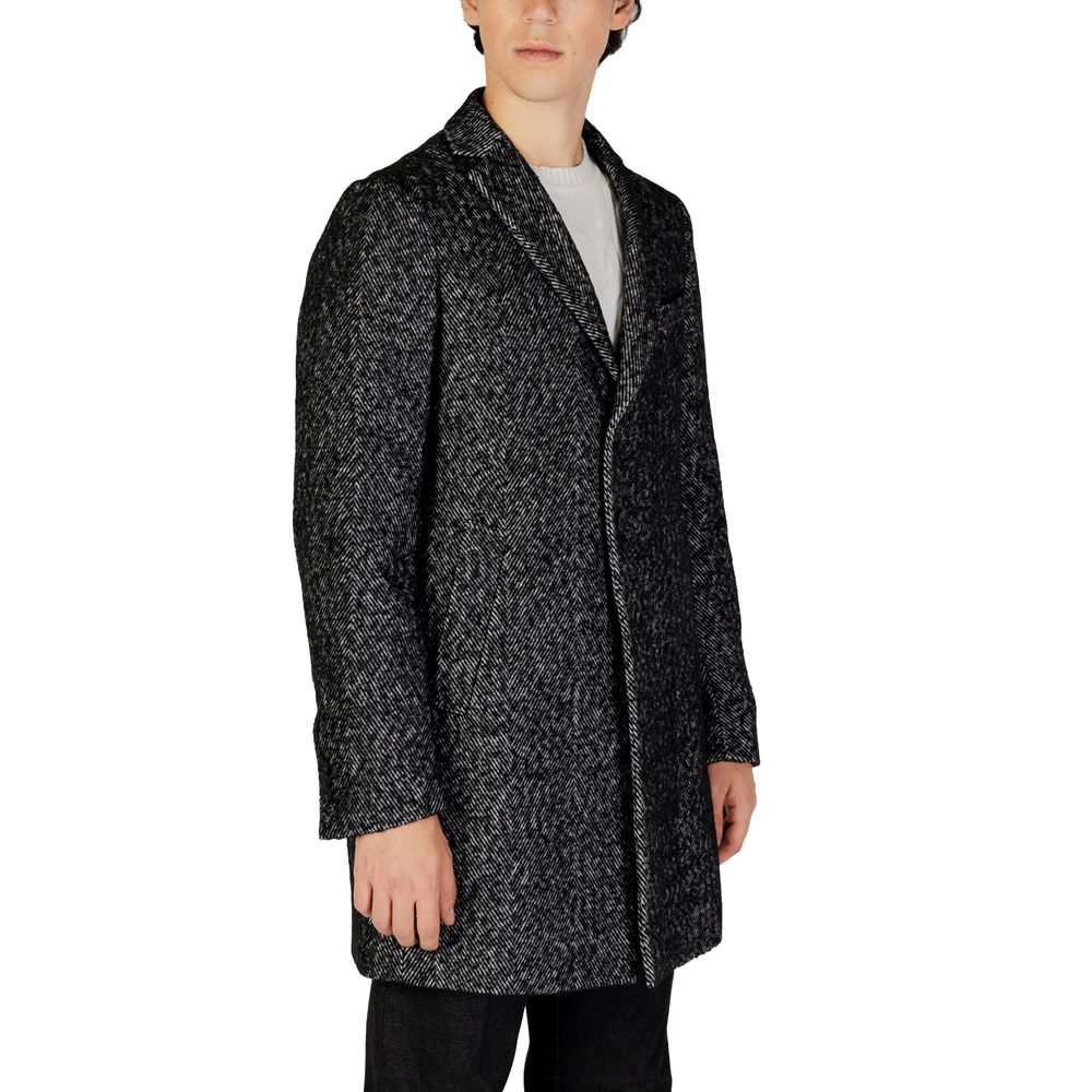 Hamaki-Ho Black Polyester Coat - Luxe Nova