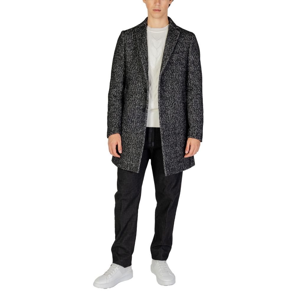 Hamaki-Ho Black Polyester Coat - Luxe Nova