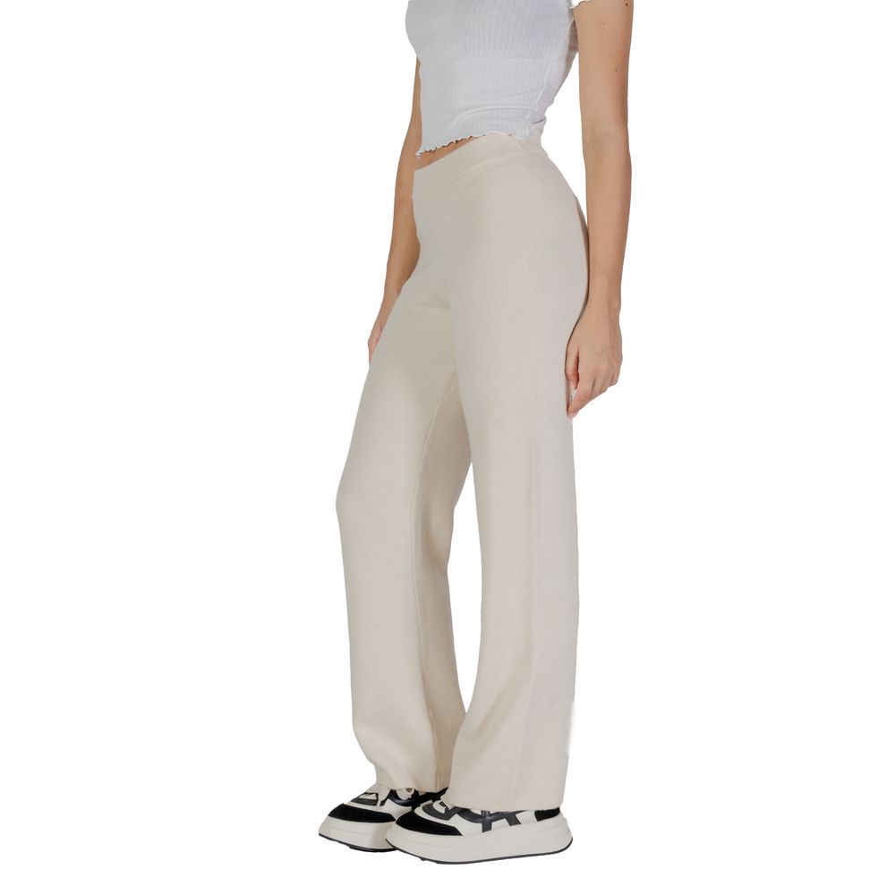 Vero Moda Cream Viscose Casual Pants - Luxe Nova