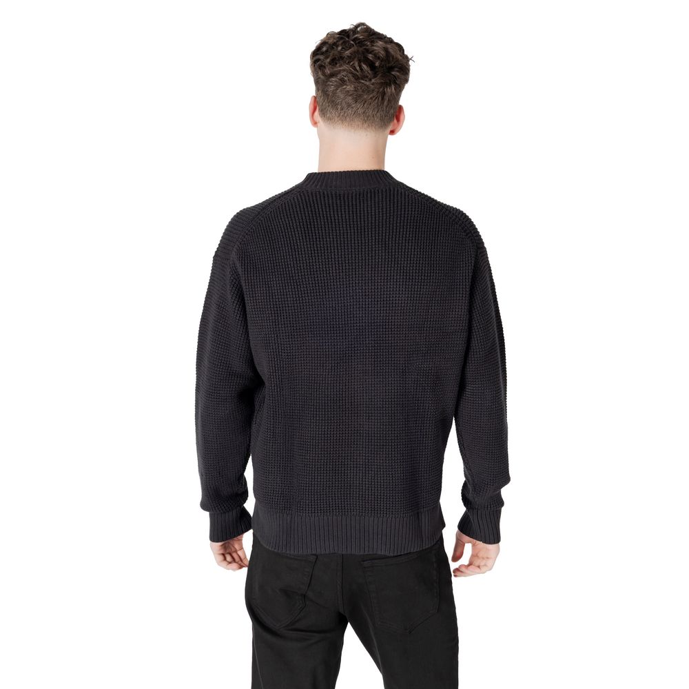 Calvin Klein Jeans Black Organic Cotton Sweatshirt - Luxe Nova