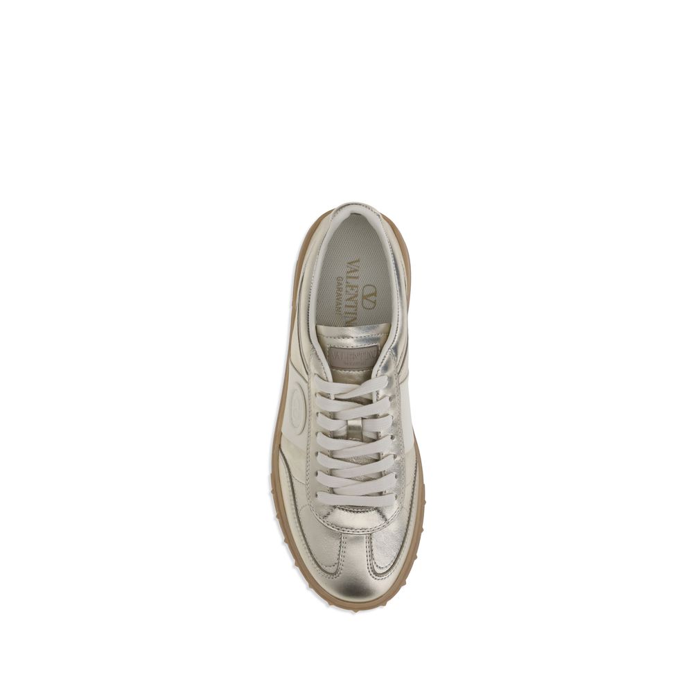 Valentino Garavani Gold Calf Leather Bos Taurus Low Top Sneakers - Luxe Nova