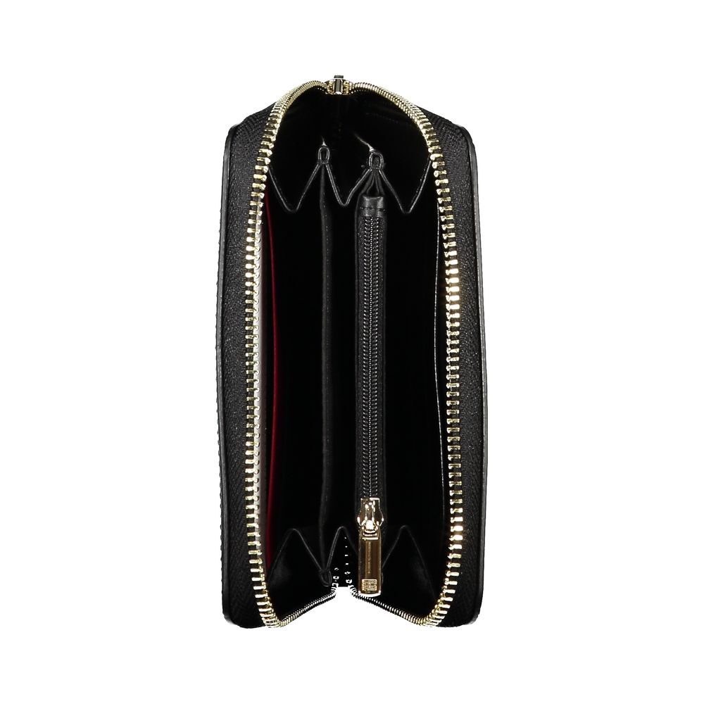 Tommy Hilfiger Elegant Zip Wallet with Ample Storage - Luxe Nova