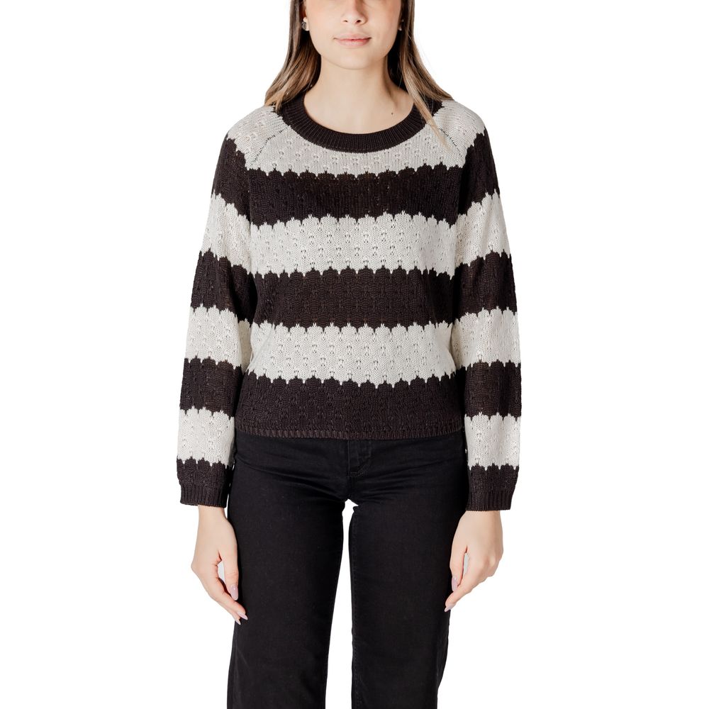 Jacqueline De Yong Black And White Marabou Sweatshirt - Luxe Nova