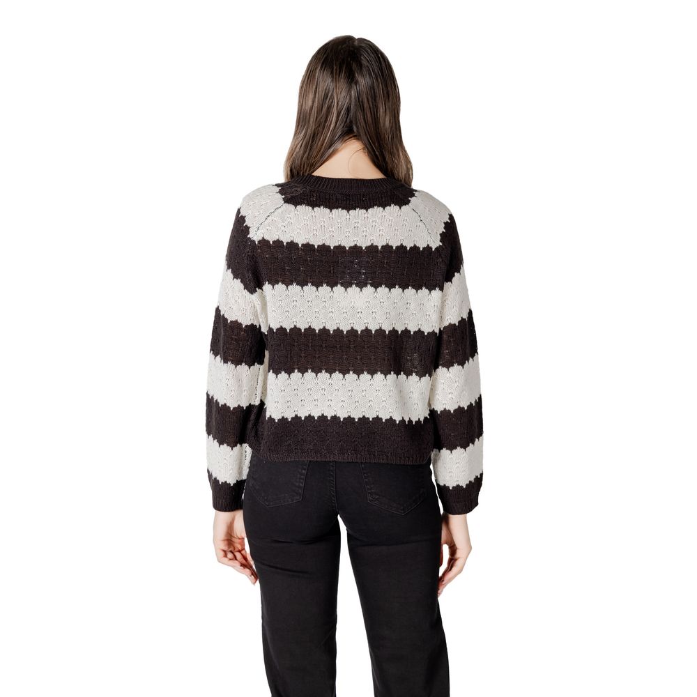 Jacqueline De Yong Black And White Marabou Sweatshirt - Luxe Nova