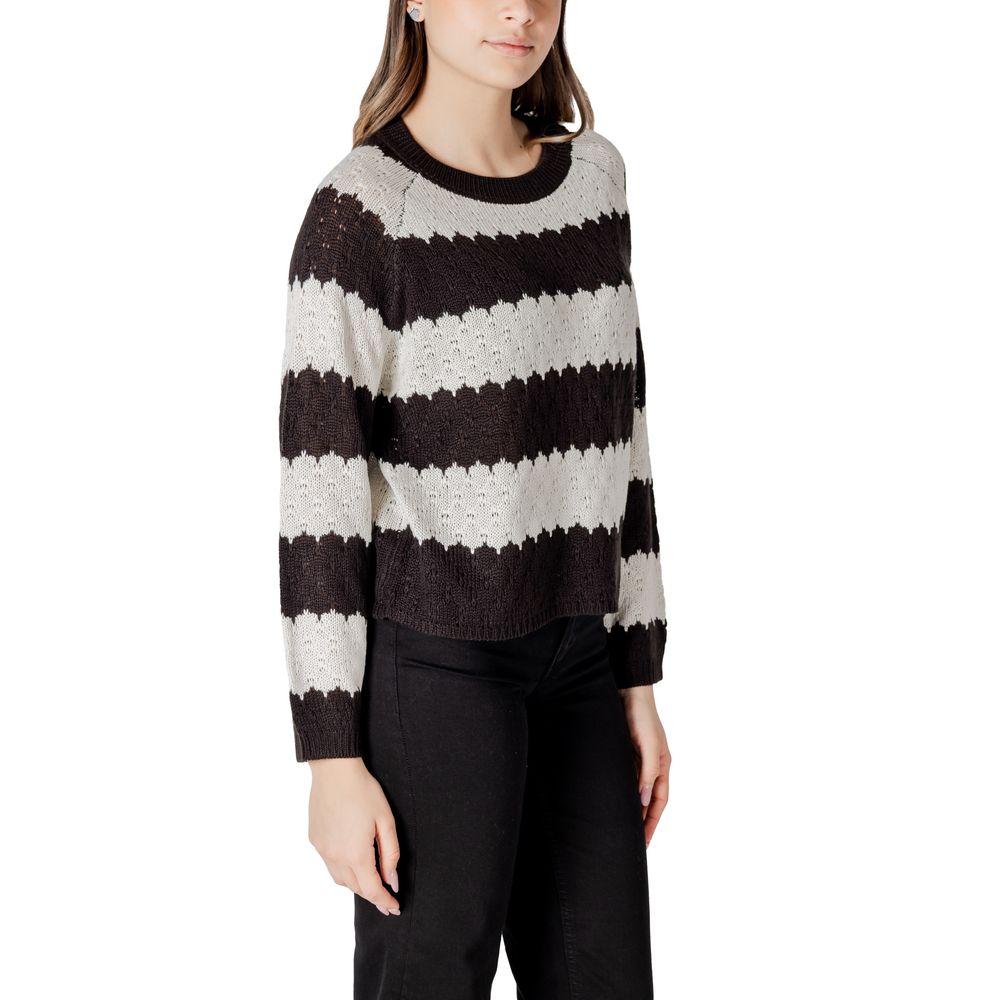 Jacqueline De Yong Black And White Marabou Sweatshirt - Luxe Nova