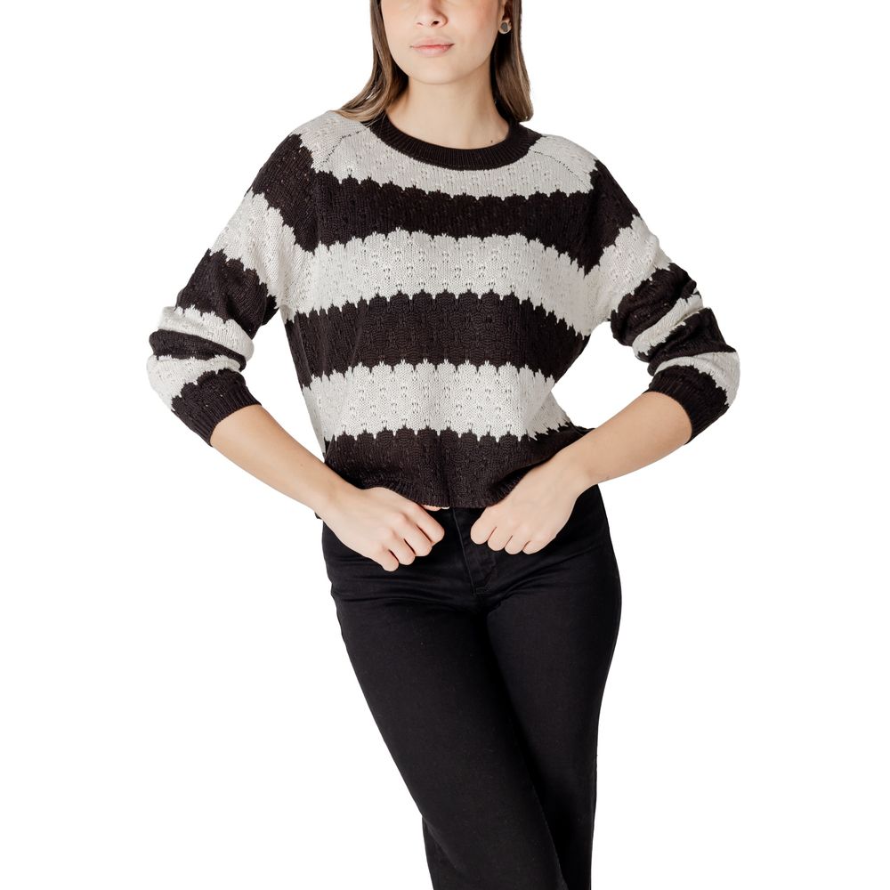 Jacqueline De Yong Black And White Marabou Sweatshirt - Luxe Nova