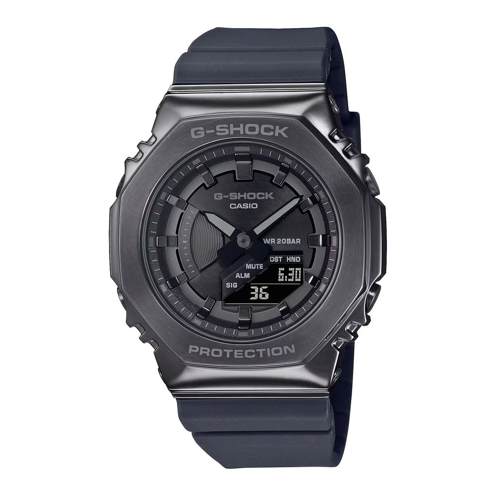 Casio Black Resin Sport Watch - Luxe Nova