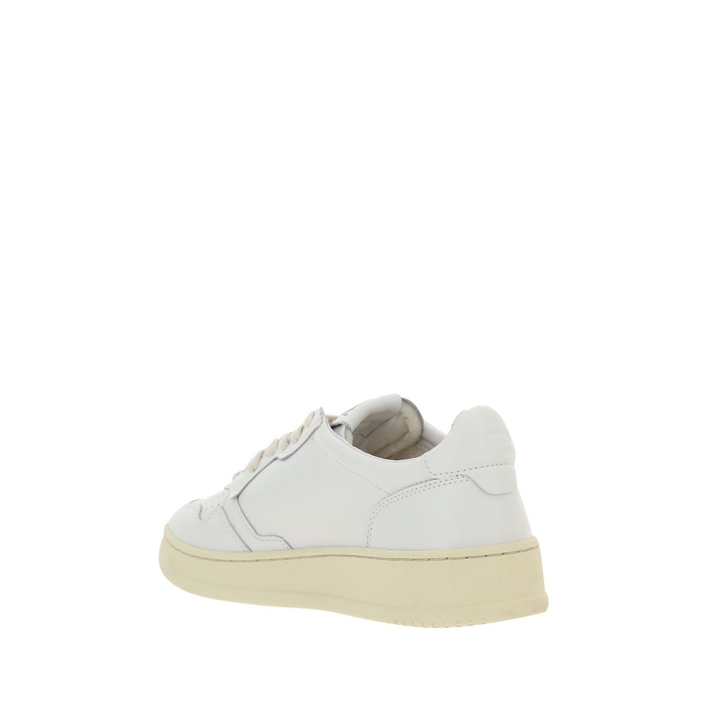 Autry White Calf Leather Bos Taurus Low Top Sneakers - Luxe Nova